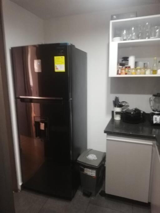 Hermosa Habitacion Privada En Conjunto Residencial Cerca Al Aeropuerto Y Terminal De Bogota, Zonas Comunes Se Comparten Con 1 Persona Daire Dış mekan fotoğraf